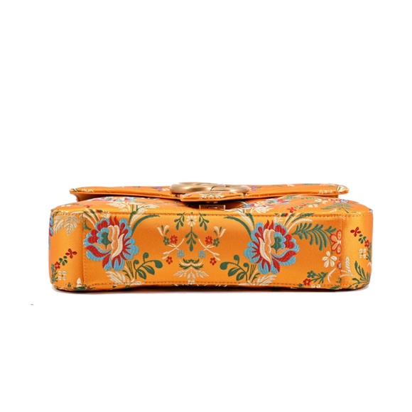 New Gucci Marmont GG Medium Shoulder Bag - Picture 4 of 8